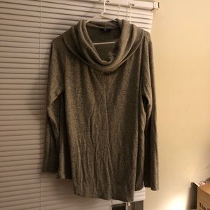 Long Sleeve Turtle Neck/Swoop neck